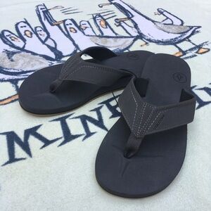 Volcom .• Victor Flip Flop Sandals in Grey Size 7 7.5 8